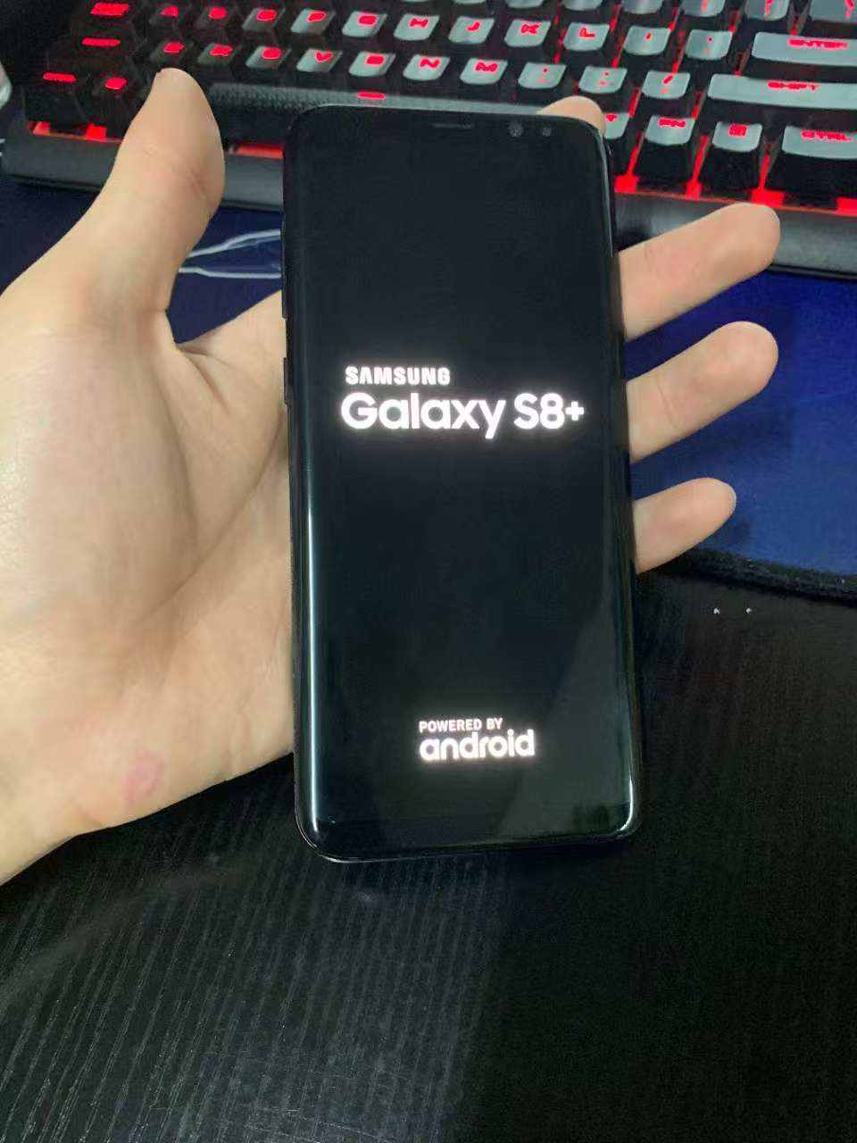 三星S8+